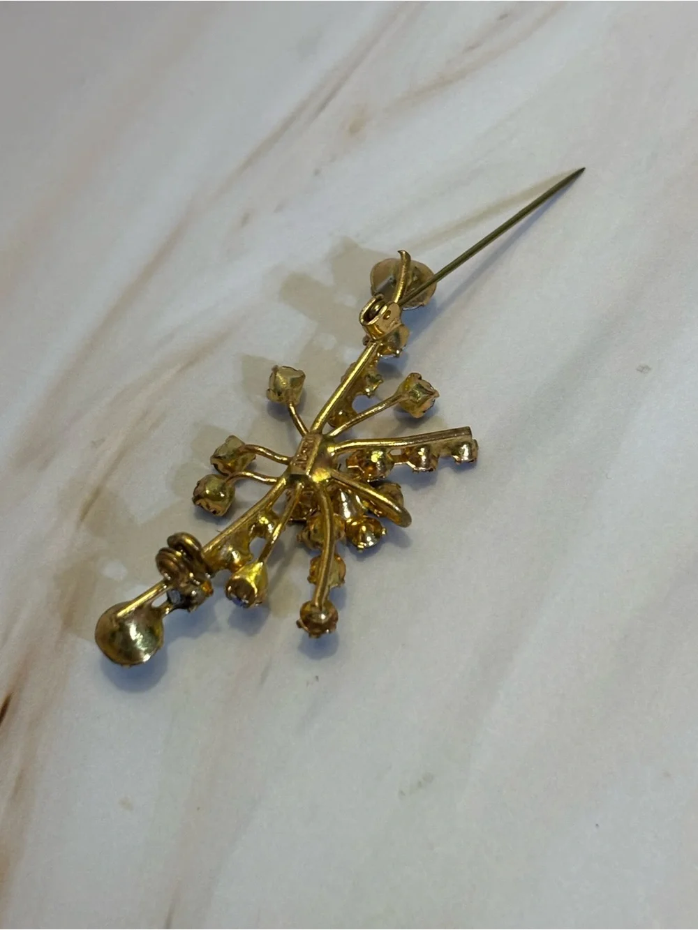Austria AB Crystal Star Burst Brooch/Pendant 2-3/16”